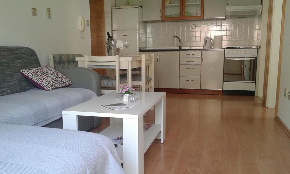 Apartman Loza Клек Экстерьер фото